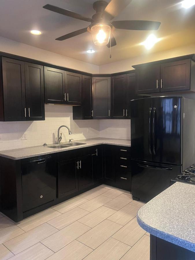 Cool And Affordable Apartment Galesburg Dış mekan fotoğraf
